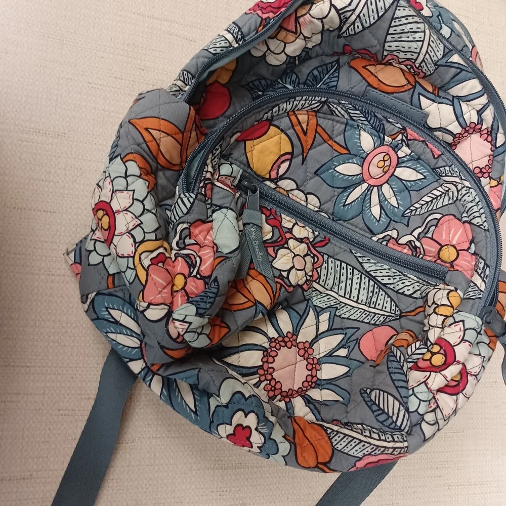 Vera Bradley Grey Floral Backback Bag - Picture 9 of 9